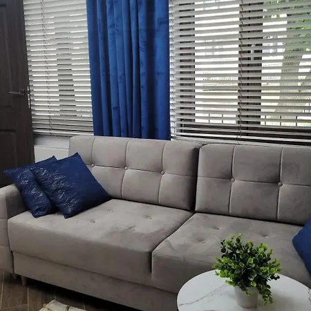 Jaracza 28 Nr 3 סלאופסק